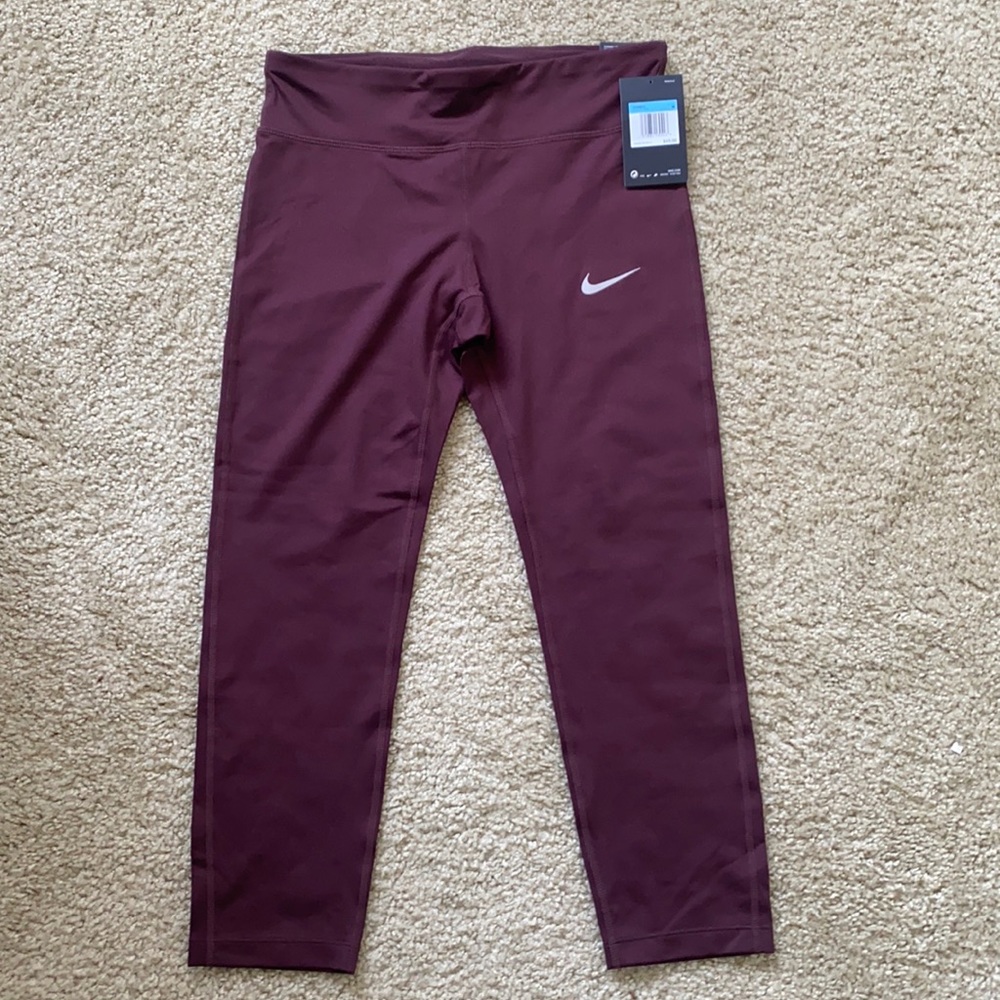 Nike Essential Tight Dry Fit Crop Pants M